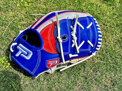 Custom Baseball Glove - Puerto Rico Two Piece Infielder